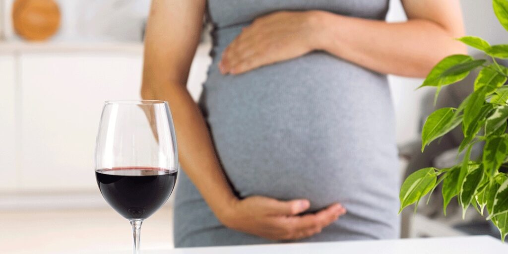 Quais os riscos de consumir álcool na gravidez?